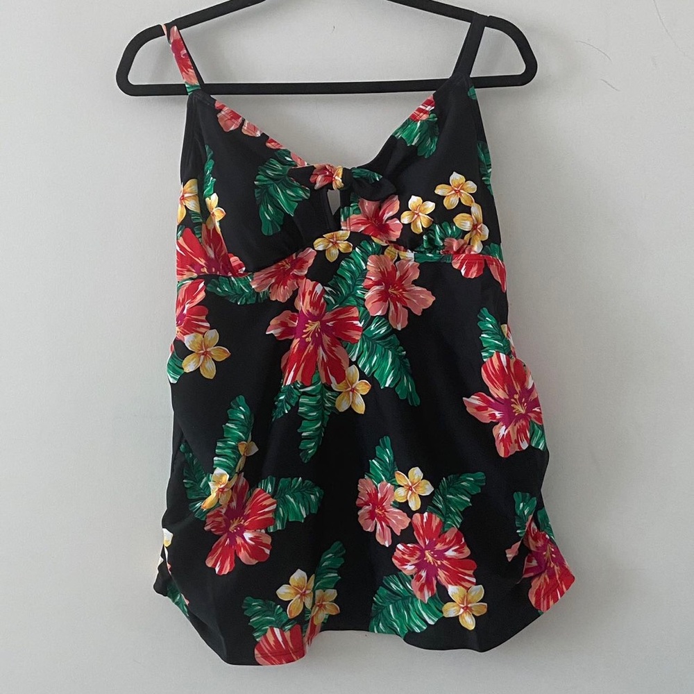 Isabel Maternity by Ingrid & Isabel Tropical Foral Swim Top Size L